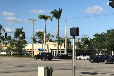 Commercial property in Boca Raton, Florida № 722548 - photo 2