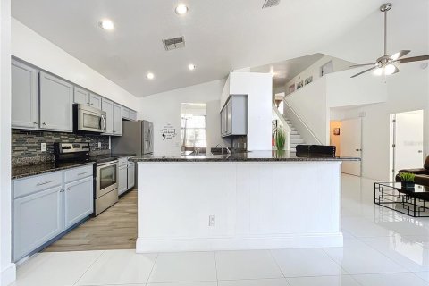 Casa en venta en Orlando, Florida, 4 dormitorios, 198.81 m2 № 1392575 - foto 9