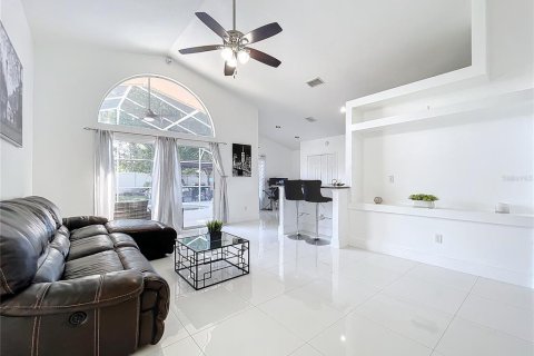 Casa en venta en Orlando, Florida, 4 dormitorios, 198.81 m2 № 1392575 - foto 16