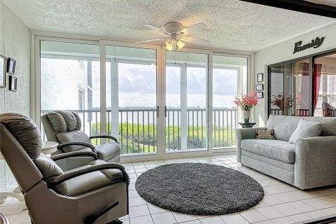 Condominio en venta en Cocoa Beach, Florida, 2 dormitorios, 153.29 m2 № 1392576 - foto 23