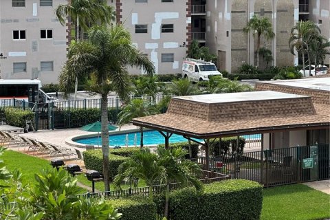 Condominio en venta en Davie, Florida, 1 dormitorio, 68.84 m2 № 747491 - foto 17