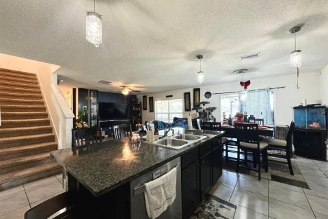 Casa en alquiler en Riverview, Florida, 5 dormitorios, 248.42 m2 № 1350278 - foto 3