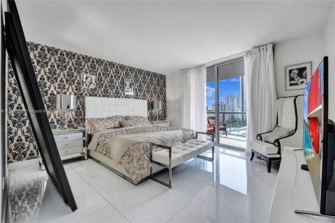 Copropriété à vendre à Hallandale Beach, Floride: 3 chambres, 161.37 m2 № 1184201 - photo 19