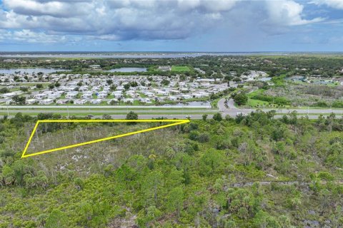 Terreno en venta en Port Charlotte, Florida № 1263648 - foto 2