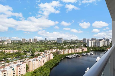 Condominio en alquiler en Aventura, Florida, 2 dormitorios, 219.25 m2 № 1385785 - foto 23