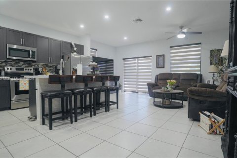 Adosado en venta en Homestead, Florida, 3 dormitorios, 153.38 m2 № 1385786 - foto 7