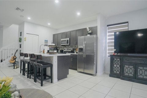 Adosado en venta en Homestead, Florida, 3 dormitorios, 153.38 m2 № 1385786 - foto 9