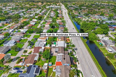 Villa ou maison à vendre à Pembroke Pines, Floride: 3 chambres, 141.86 m2 № 1386216 - photo 6