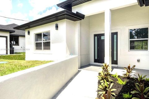 Casa en venta en Lehigh Acres, Florida, 3 dormitorios, 171.22 m2 № 1375927 - foto 6