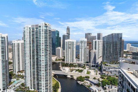 Condominio en venta en Miami, Florida, 2 dormitorios, 119.84 m2 № 1375884 - foto 1