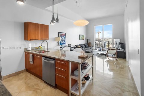 Copropriété à vendre à Miami, Floride: 2 chambres, 119.84 m2 № 1375884 - photo 3