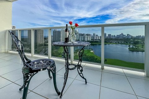 Condo in Aventura, Florida, 2 bedrooms  № 1222177 - photo 23