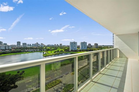 Condominio en venta en Aventura, Florida, 2 dormitorios, 101.45 m2 № 1222177 - foto 24