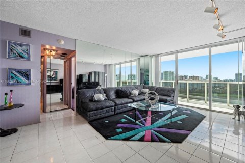 Condominio en venta en Aventura, Florida, 2 dormitorios, 101.45 m2 № 1222177 - foto 14