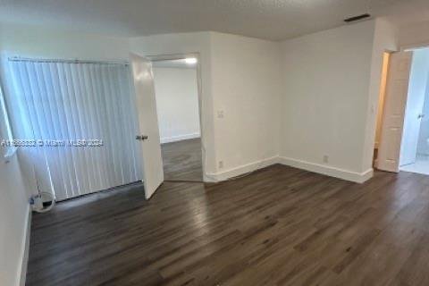 Condo in Lauderhill, Florida, 2 bedrooms  № 1380157 - photo 15