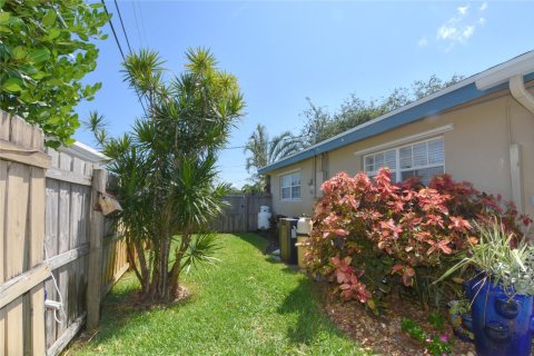 Villa ou maison à vendre à Wilton Manors, Floride: 4 chambres, 174.84 m2 № 1179804 - photo 1