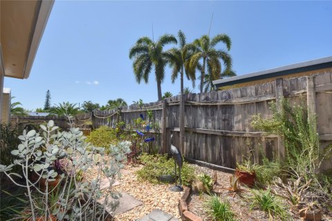 Villa ou maison à vendre à Wilton Manors, Floride: 4 chambres, 174.84 m2 № 1179804 - photo 2