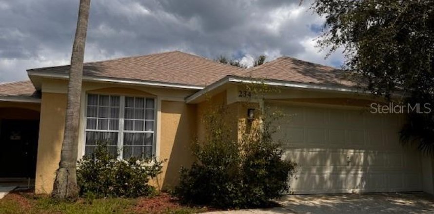 House in Davenport, Florida 4 bedrooms, 146.97 sq.m. № 1338202