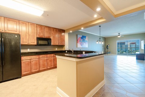 Condominio en venta en Miramar, Florida, 3 dormitorios, 193.79 m2 № 561759 - foto 17