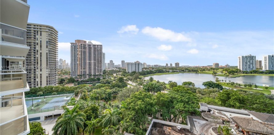 Condo in Aventura, Florida, 2 bedrooms  № 747647