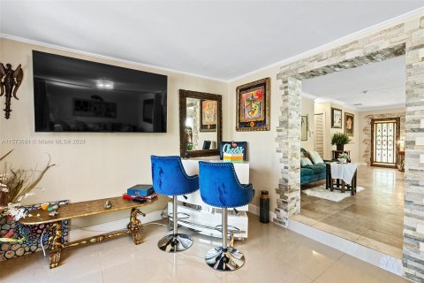 Casa en venta en Hallandale Beach, Florida, 3 dormitorios, 131.27 m2 № 1135824 - foto 8