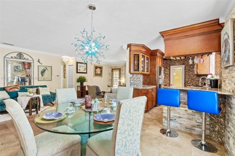 Villa ou maison à vendre à Hallandale Beach, Floride: 3 chambres, 131.27 m2 № 1135824 - photo 6