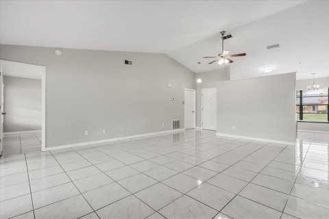 Villa ou maison à vendre à Kissimmee, Floride: 3 chambres, 119.47 m2 № 1375322 - photo 9