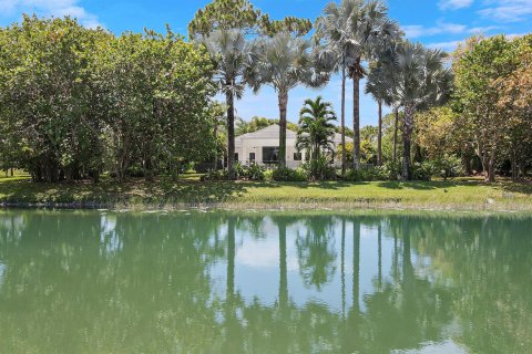 House in Palm Beach Gardens, Florida 4 bedrooms, 301.19 sq.m. № 1178549 - photo 8