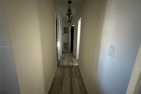 Casa en venta en Margate, Florida, 4 dormitorios, 101.91 m2 № 970072 - foto 11
