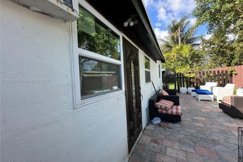 Villa ou maison à vendre à Margate, Floride: 4 chambres, 101.91 m2 № 970072 - photo 23
