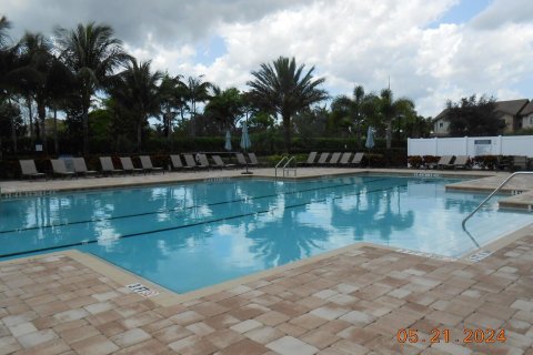 Casa en venta en Lake Worth, Florida, 4 dormitorios, 175.96 m2 № 1182347 - foto 3