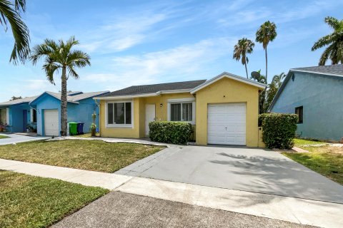 Villa ou maison à vendre à Sunrise, Floride: 3 chambres, 136.29 m2 № 1182346 - photo 24