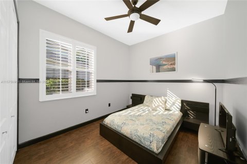 Casa en venta en Miramar, Florida, 5 dormitorios, 248.42 m2 № 1140576 - foto 27