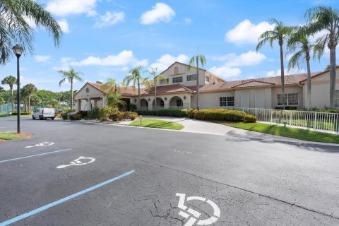 Casa en venta en Delray Beach, Florida, 2 dormitorios, 140.84 m2 № 1216170 - foto 1