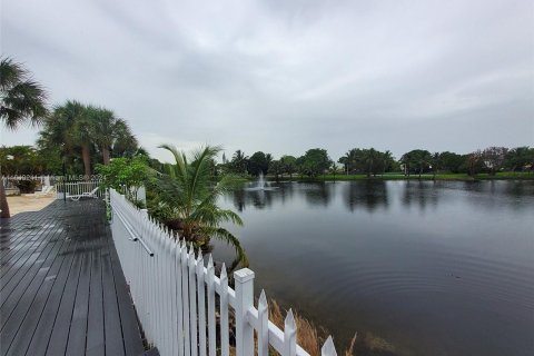 Adosado en venta en Miami, Florida, 3 dormitorios, 128.02 m2 № 1320759 - foto 14