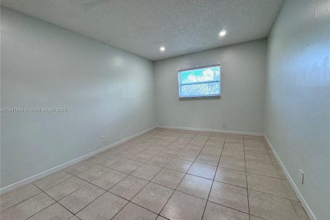 Copropriété à vendre à Fort Lauderdale, Floride: 2 chambres, 68.75 m2 № 1319296 - photo 13