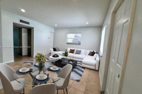 Copropriété à vendre à Fort Lauderdale, Floride: 2 chambres, 68.75 m2 № 1319296 - photo 3