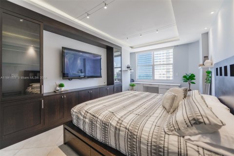 Copropriété à vendre à Hallandale Beach, Floride: 3 chambres, 165.37 m2 № 1319289 - photo 3