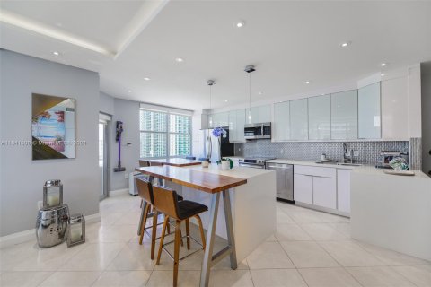 Copropriété à vendre à Hallandale Beach, Floride: 3 chambres, 165.37 m2 № 1319289 - photo 23