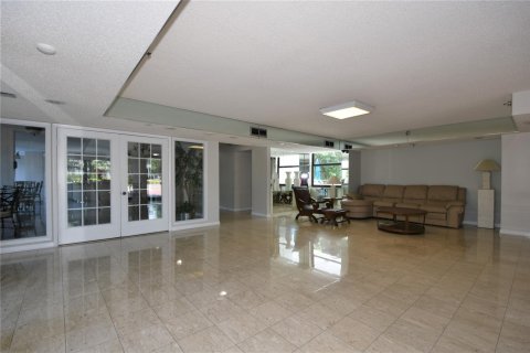 Copropriété à vendre à Pompano Beach, Floride: 2 chambres, 118.91 m2 № 934403 - photo 10