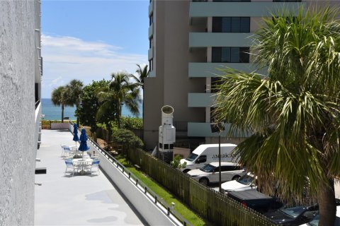 Condominio en venta en Pompano Beach, Florida, 2 dormitorios, 118.91 m2 № 934403 - foto 8