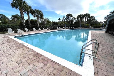 Touwnhouse à vendre à Stuart, Floride: 4 chambres, 176.42 m2 № 934480 - photo 9