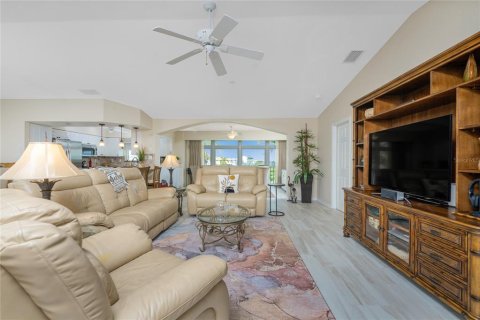 Condominio en venta en Punta Gorda, Florida, 3 dormitorios, 201.41 m2 № 1346580 - foto 9