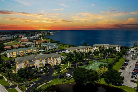 Condominio en venta en Punta Gorda, Florida, 3 dormitorios, 201.41 m2 № 1346580 - foto 2