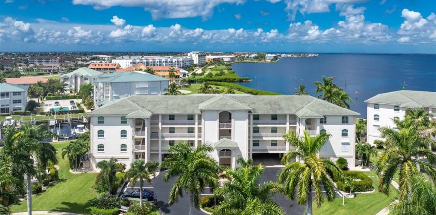 Condominio en Punta Gorda, Florida, 3 dormitorios  № 1346580