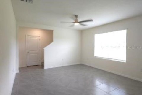 House in Wesley Chapel, Florida 4 bedrooms, 220.27 sq.m. № 1385514 - photo 12