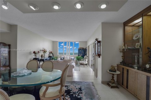 Copropriété à vendre à Hollywood, Floride: 2 chambres, 119.29 m2 № 1140592 - photo 11