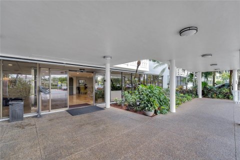 Copropriété à vendre à Hollywood, Floride: 2 chambres, 119.29 m2 № 1140592 - photo 2