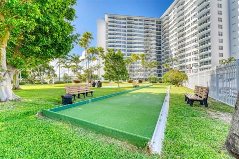 Condo in Fort Lauderdale, Florida, 1 bedroom  № 1136596 - photo 12