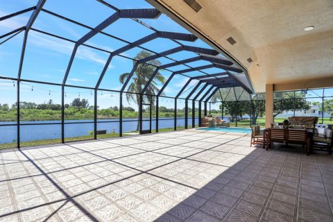 Villa ou maison à vendre à Pembroke Pines, Floride: 5 chambres, 304.16 m2 № 1136599 - photo 18